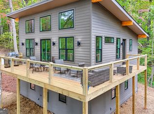 673 Autumn Ridge Dr, Clayton, GA 30525