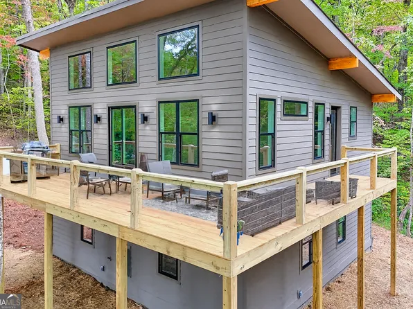 673 Autumn Ridge Dr, Clayton, GA 30525