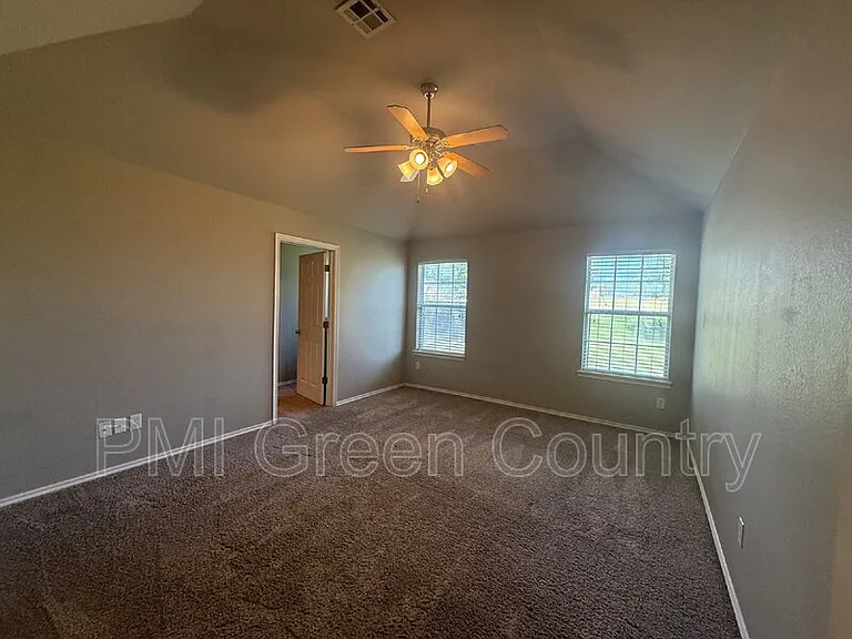 11211 S 280th East Ave — Photo 13