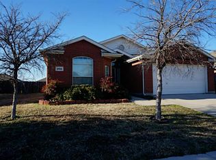 1623 Wolf Creek Dr, Arlington, TX 76018