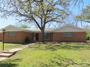 1950 Shelman Trl, Fort Worth, TX 76112