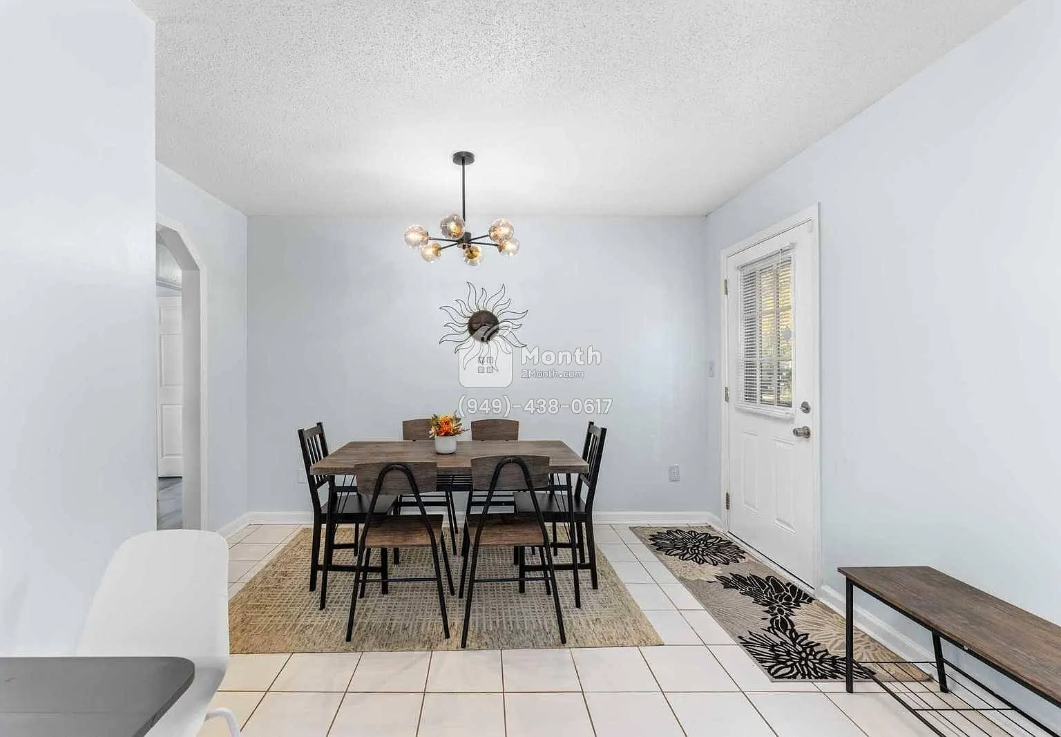 3 bed, 1350 sqft, $4,200 — Photo 3