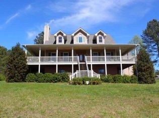 310 Sunset Valley Cir, Cleveland, GA 30528