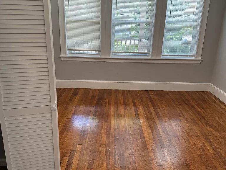 113 Sherwood Street — Photo 8