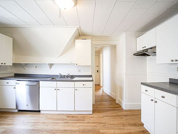 3rd image of 83-85 Wilmont St