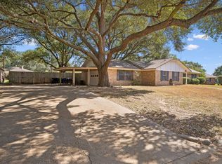 1203 Hollis Dr, Brenham, TX 77833
