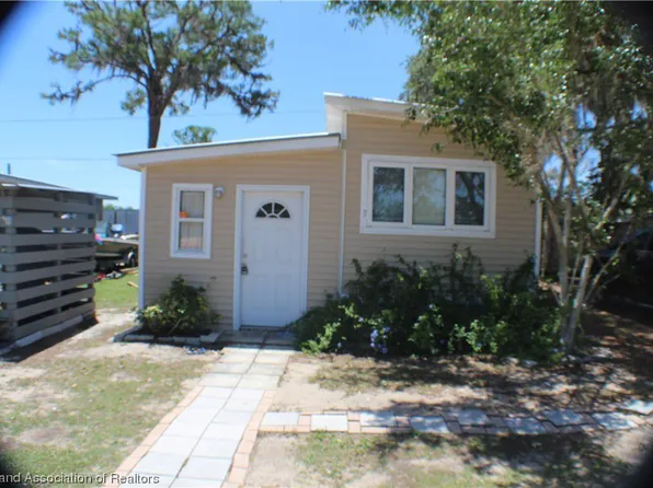 2100 Ridge Dr, Avon Park, FL 33825