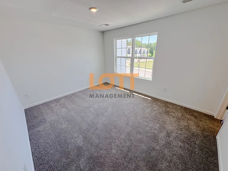 202 Hunthill Rd — Photo 21