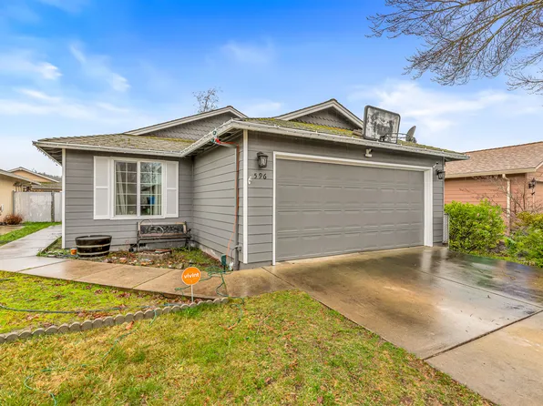 596 Teakwood Dr, Eagle Pt, OR 97524