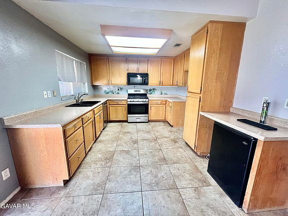 5th image of 2160 Candice Ave