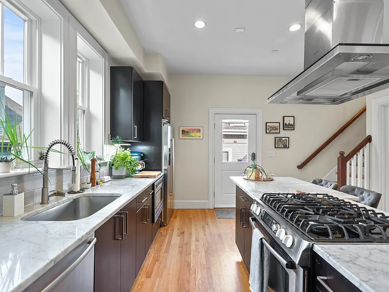 73 Sawyer Ave #3 — Photo 1
