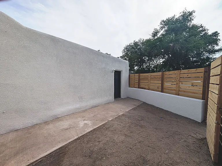 1203 Barelas Rd SW #C — Photo 7