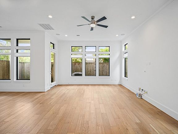 4th image of 1733 Moritz Dr #A