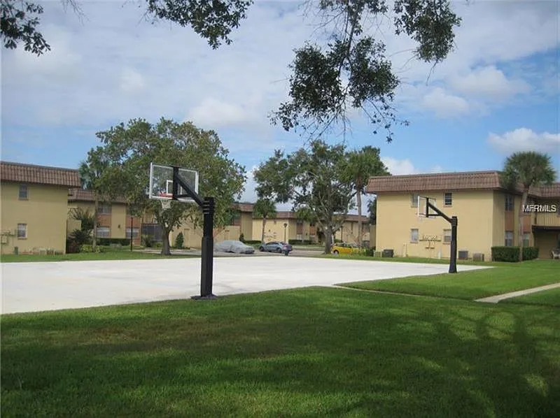 Building Photo 3