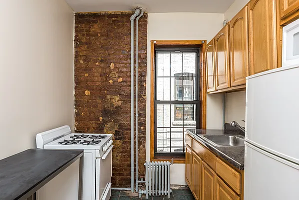 Rented by Nooklyn NYC LLC | media 47
