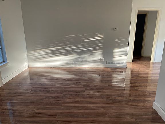 2nd image of 27 Macarthur Dr #A