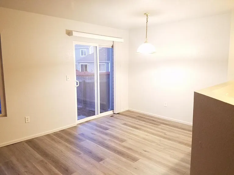 1691 Oak Creek Dr — Photo 3