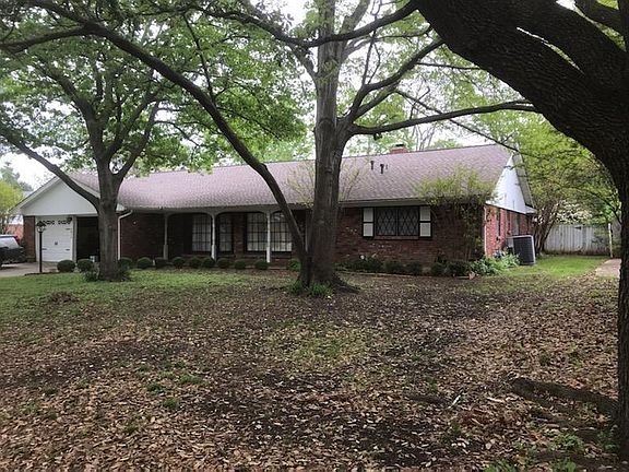 2nd image of 5813 Wedgmont Cir N