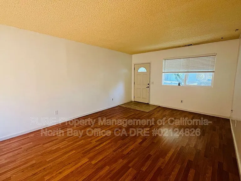 780 El Rio St #B — Photo 3