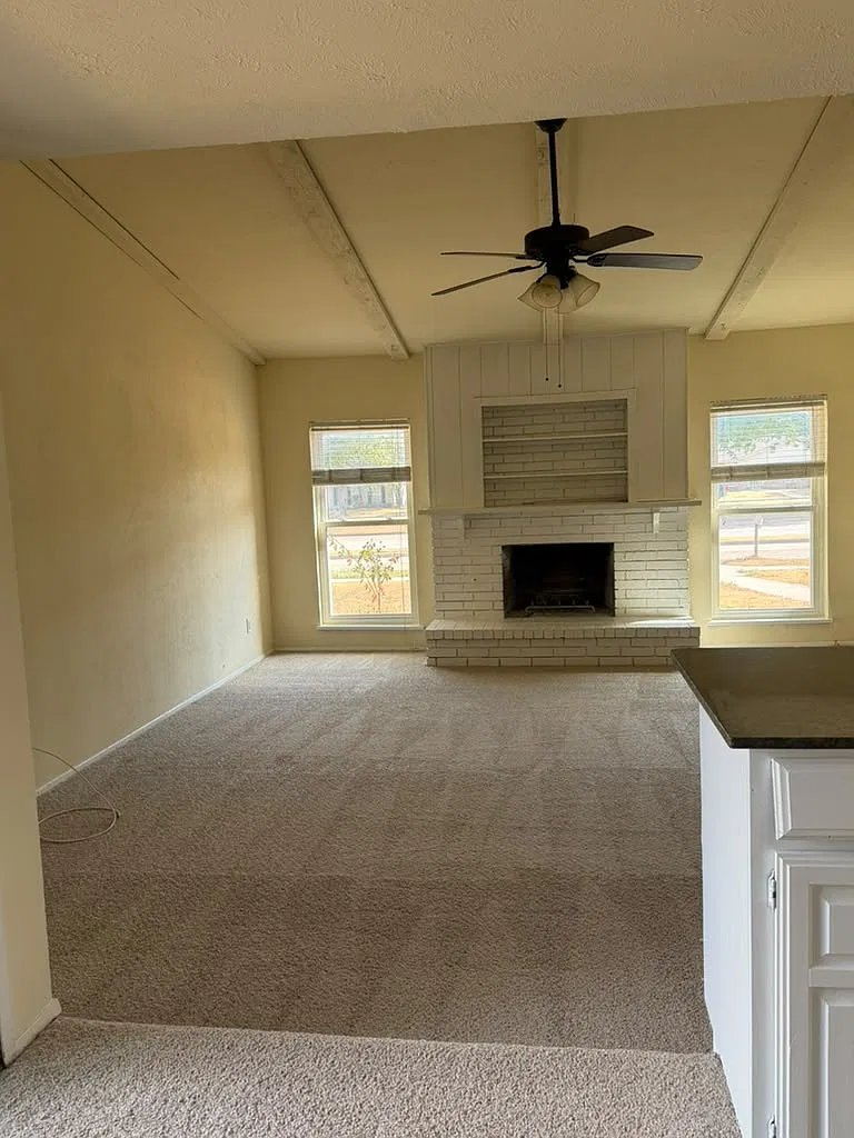 3 bed, 1862 sqft, $2,400 — Photo 2