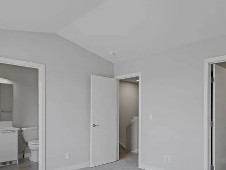 3853 Chimney Creek Dr — Photo 6