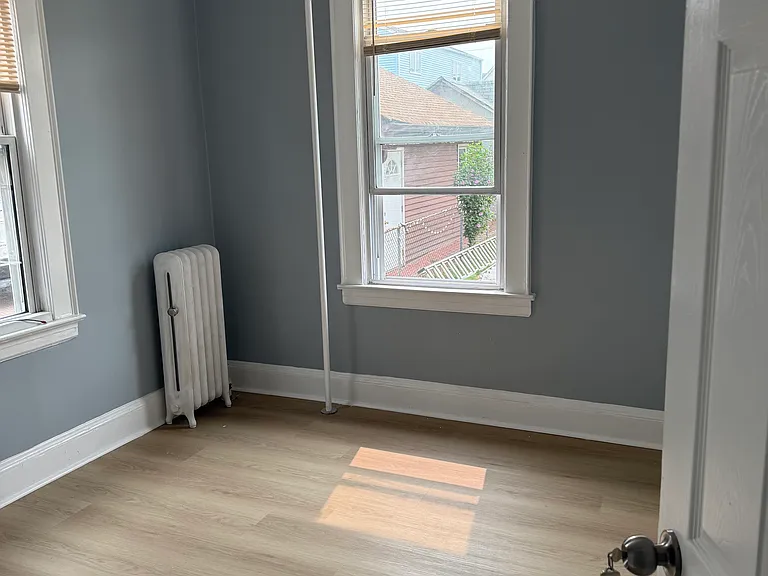 309 Monroe St #1 — Photo 10