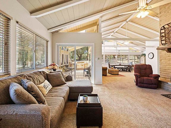 4th image of 21063 Crystal Falls Dr