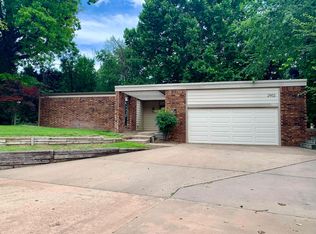 2902 Woodbriar Sq, Enid, OK 73703
