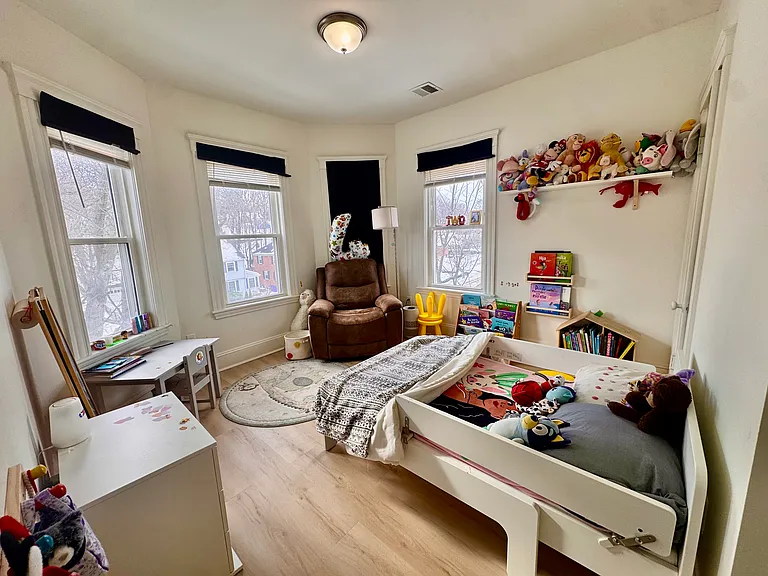 127 Eliot St — Photo 6
