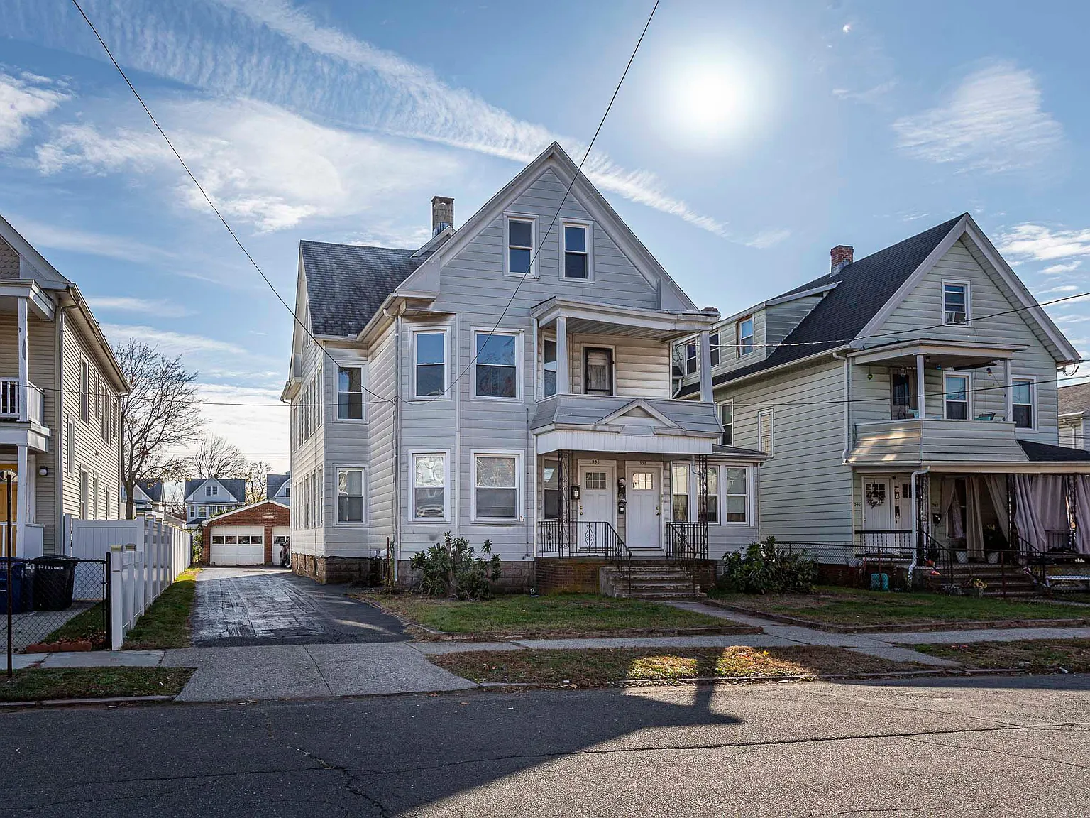 3 bed, 1.0 bath, $1,850 — Photo 1