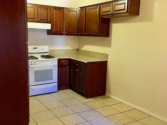 2nd image of 14808 Blythe St APT 8