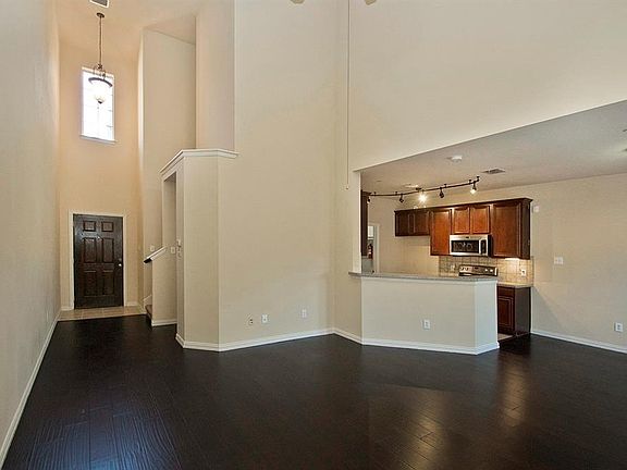 3rd image of 3711 Bluesage Ln