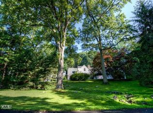 1 Ridge Farms Rd, Norwalk, CT 06850