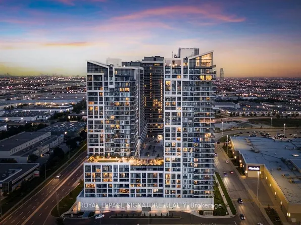 9000 Jane St, Vaughan, ON