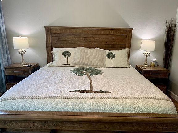 master bedroom (King)