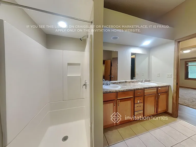 5565 Knoll Dr — Photo 16