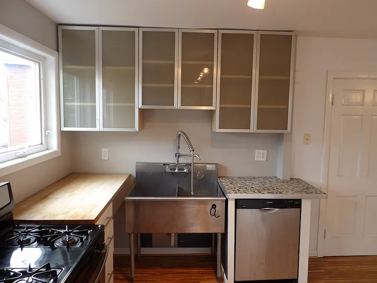 740 Elmwood Ave #2 — Photo 5