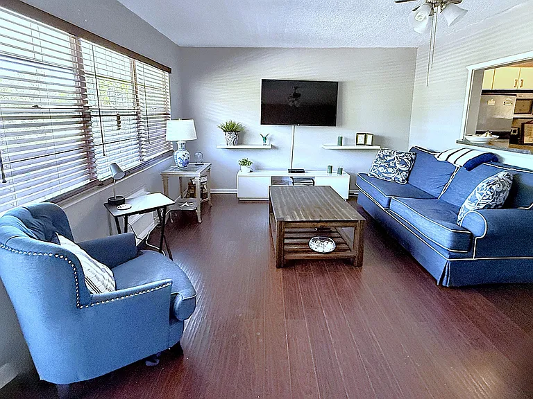 181 Tilford #I — Photo 5