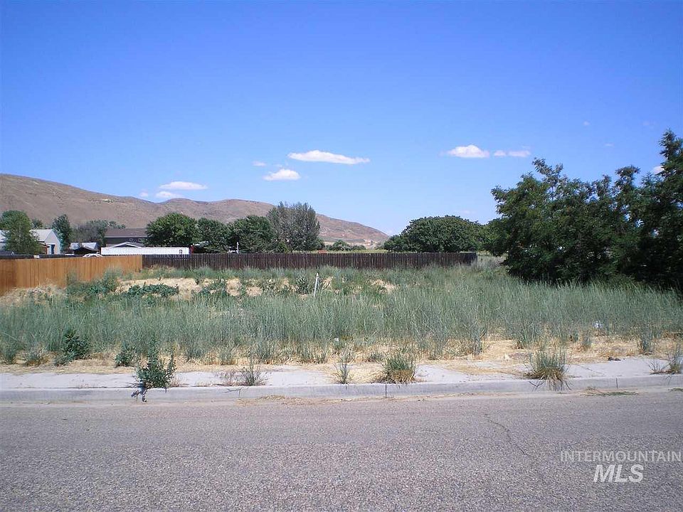 2nd image of Tbd E 12th St Lot 5
