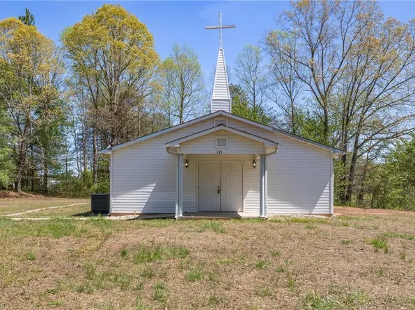 121 Ellis Rd, Mayodan, NC 27027