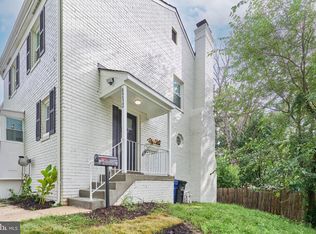 5212 Dover Pl, Alexandria, VA 22311
