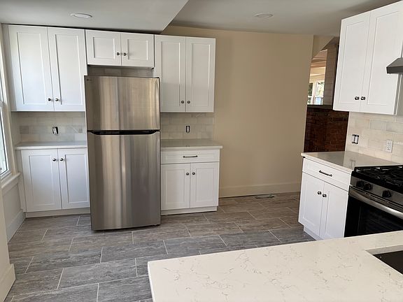Kitchen with Quartz Countertops
