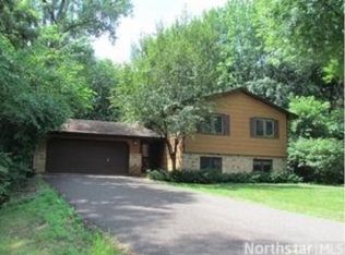 13119 Baker Trl, Minnetonka, MN 55305