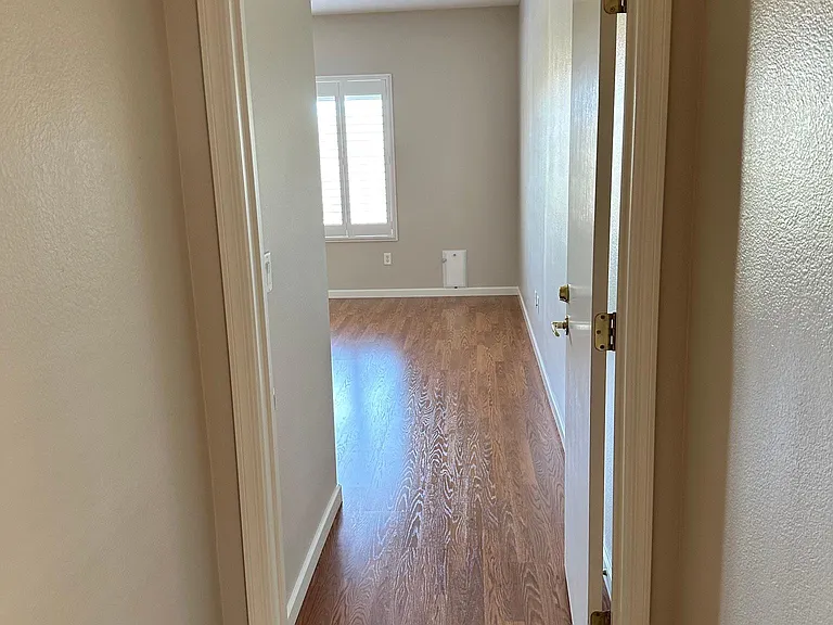 1370 Couperin Dr — Photo 23