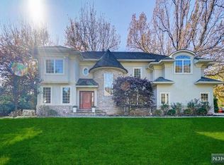 7 Wainwright Ave, Closter, NJ 07624