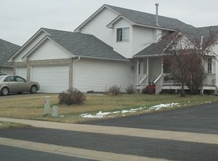 5303 Kings Xing N, Brooklyn Park, MN 55443