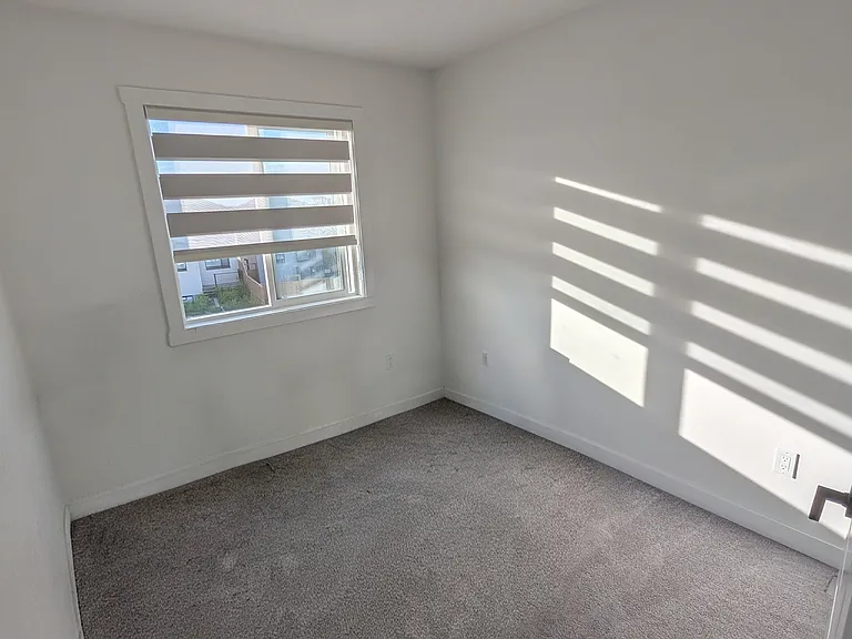 57 Silverton Glen Gate SW #57 — Photo 13