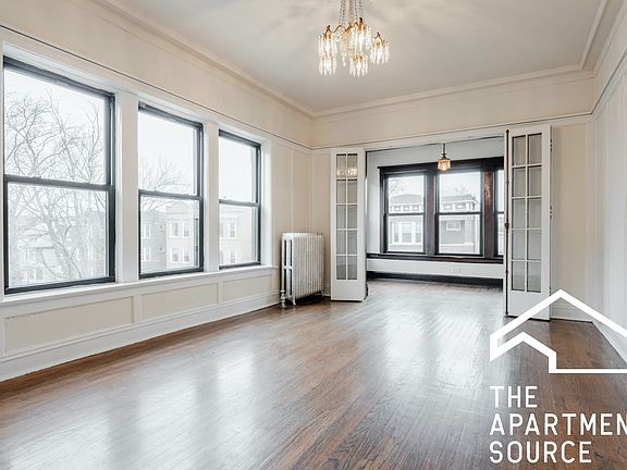 5th image of 2428 N Sawyer Ave APT 3E
