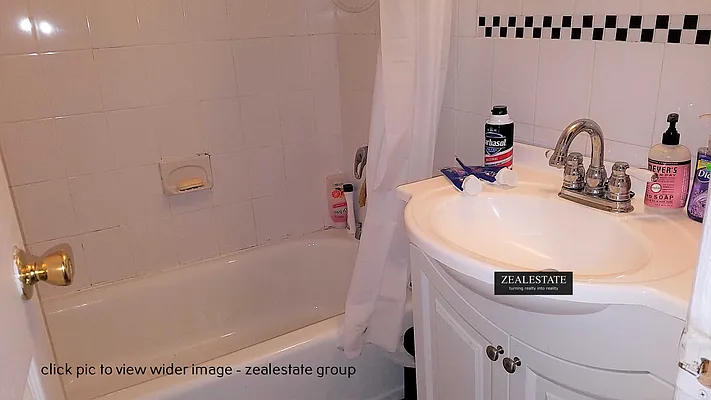 Rented by ZealEstate Group Inc | media 44