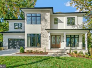 4009 20th St N, Arlington, VA 22207
